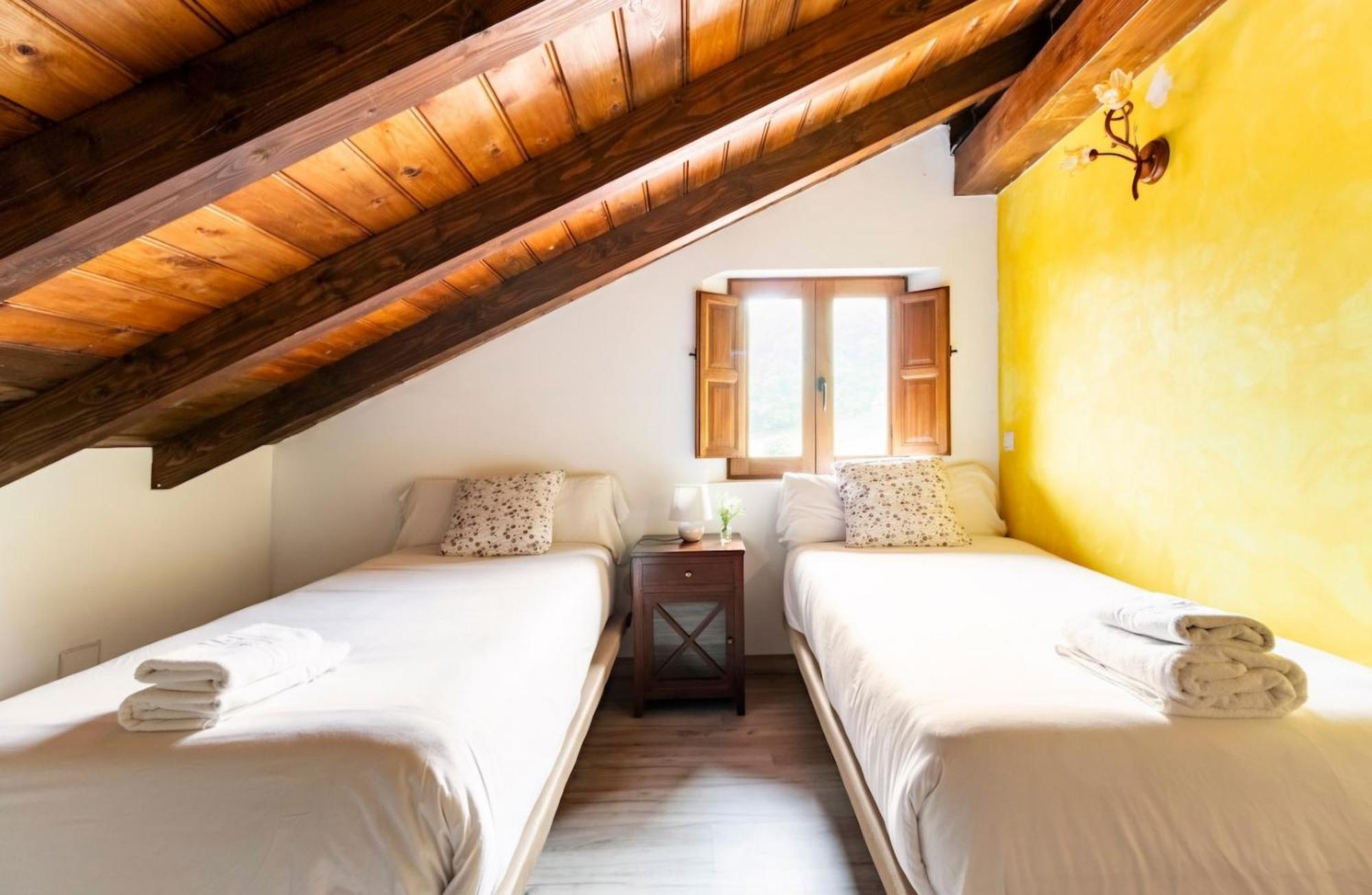 Casa De Pueblo Las Golondrinas De Luena San Miguel de Luena 外观 照片